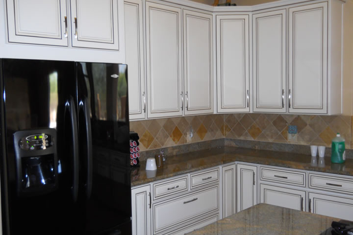 Antique White Kitchen Cabinets:North Scottsdale